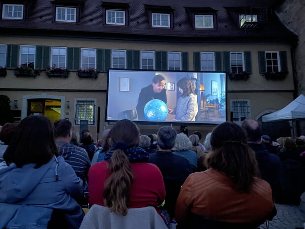 Open Air Kino im Burghof
