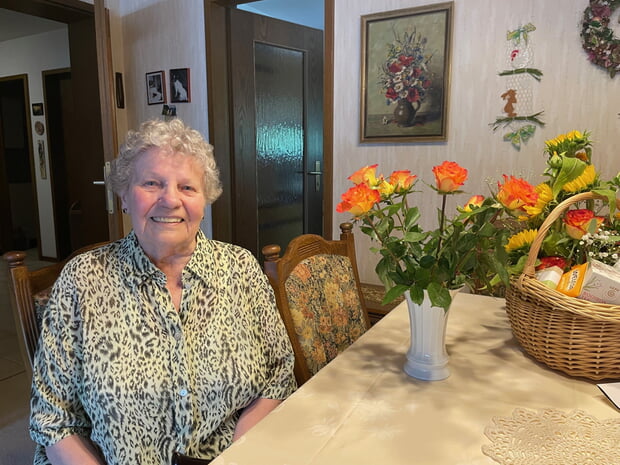 Hedwig Lutzi feiert ihren 90. Geburtstag