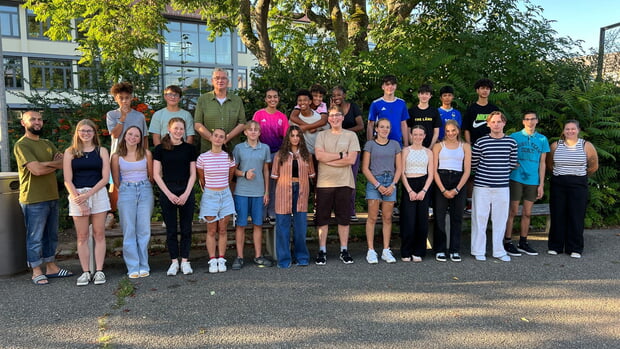 24 junge Menschen aus Lauffen a.N. und La Ferté-Bernard sind für das erste deutsch-französische Sport- und Freizeitcamp eingetroffen