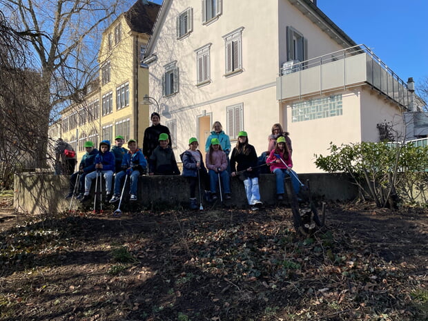 Die Kinder des Horts der Herzog-Ulrich Grundschule haben im Rahmen ihrer Stadtputzete in den Ferien fleißig Müll gesammelt