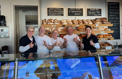 Das Team der Bäckerei Pasler v.l.n.r. Anke Rein, Hans-Dieter Slobodkin, Klaus Schnepf, der Chef Bernd Pasler u. Bettina Clauß