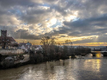 12.01.2025 - Hansjörg Sept - Sonnenaufgang mit Licht und Schatten am Neckar