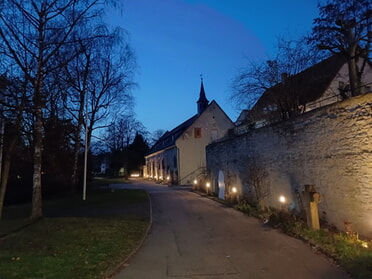 07.02.2025 - Klaus Koch - Abendstimmung im Klosterhof